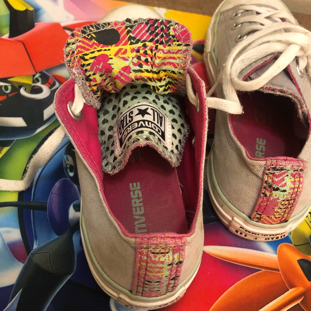 Unique Pink & Gray Converse All-Star Chucks